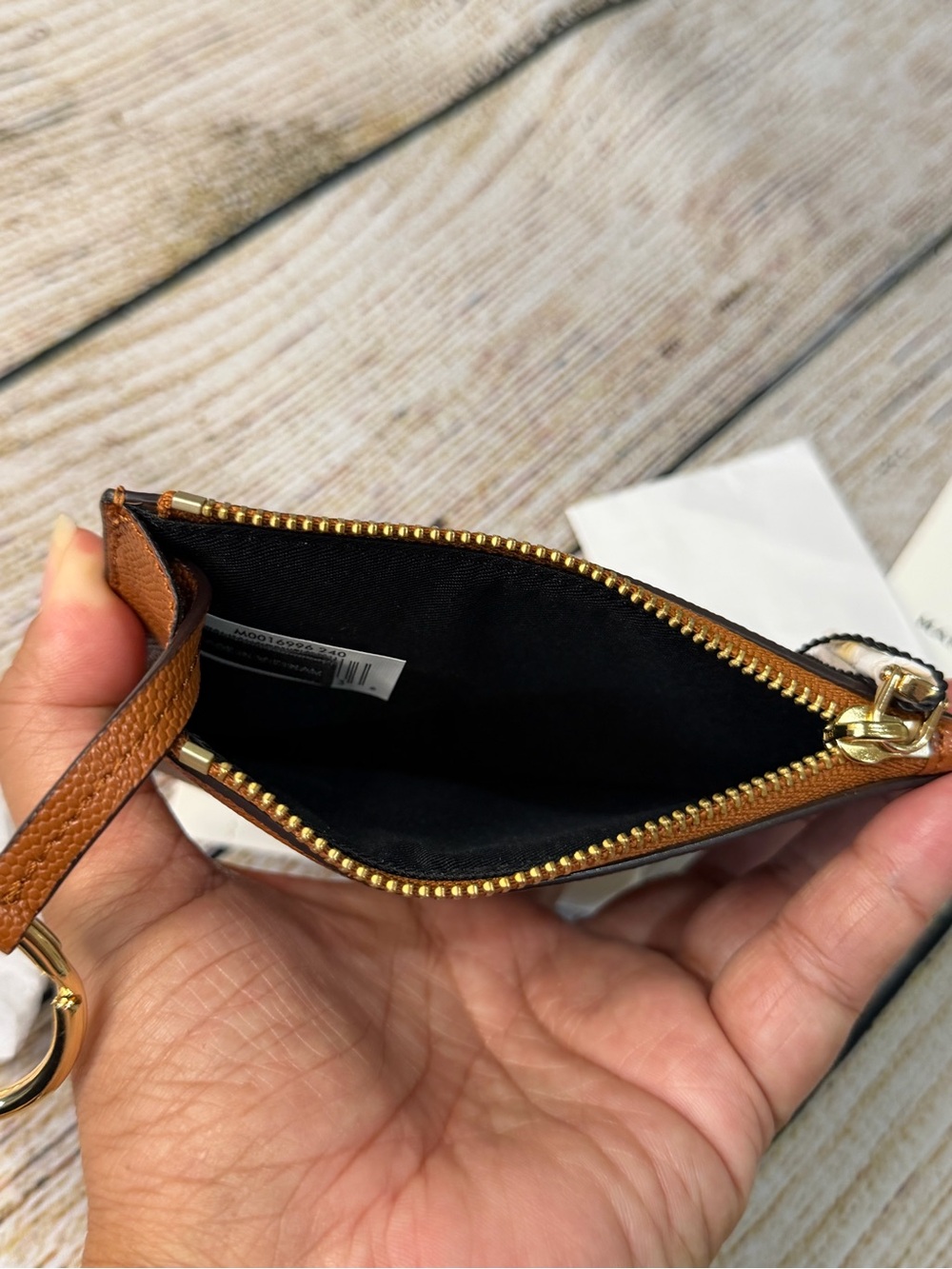Marc Jacobs Top Zip Wallet Card Case Key Ring Smoked Almond Tan NWT - Picture 5 of 7